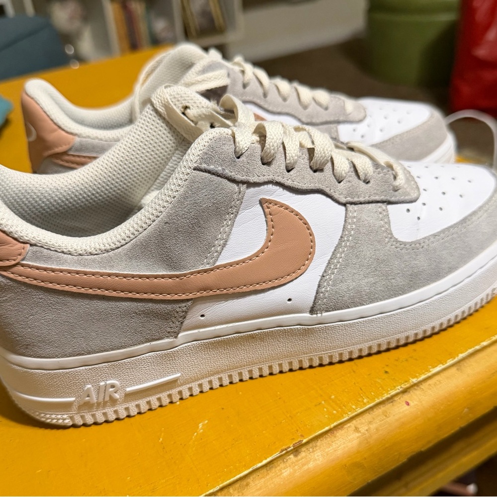 Women Nike Air Force 1 ‘07 Lifestyle Shoes Pure Ivory/Dusted Clay - Picture 2 of 3